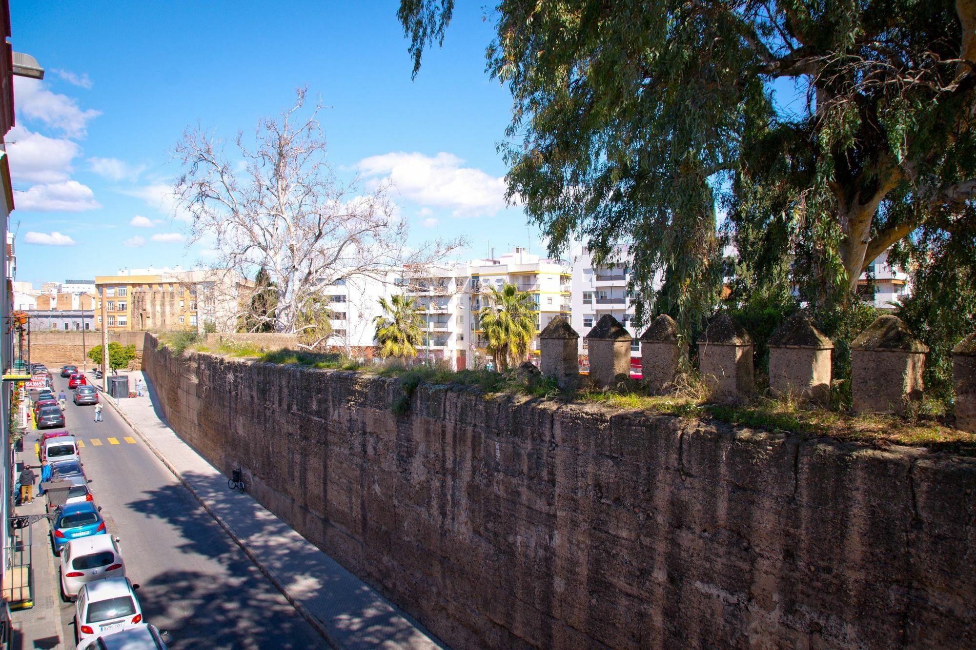 Hostal La Muralla Seville Ngoại thất bức ảnh