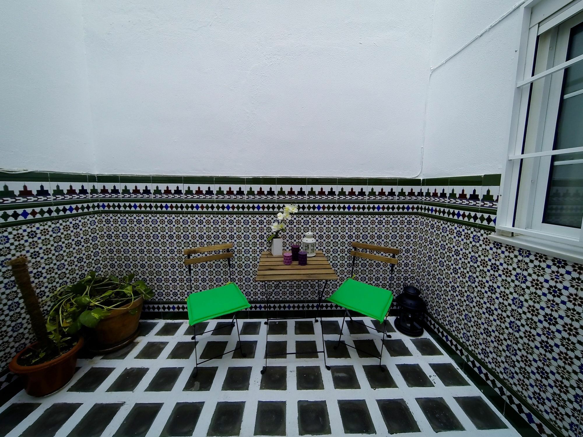 Hostal La Muralla Seville Ngoại thất bức ảnh